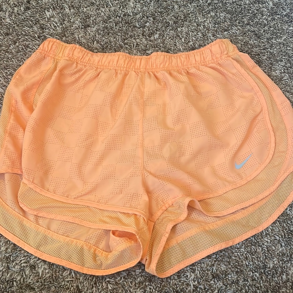 Tangerine Nike shorts!